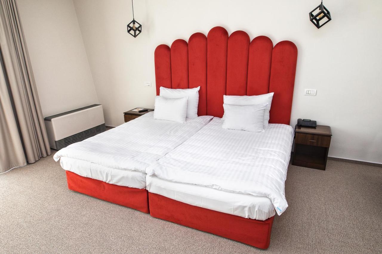 International City Centre 4*