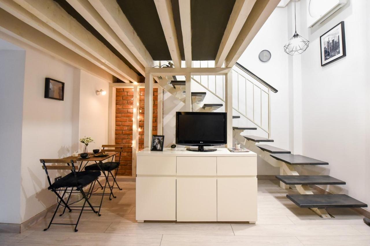 Apartment Fab & Homey Studio - Queen Elizabeth Street *
