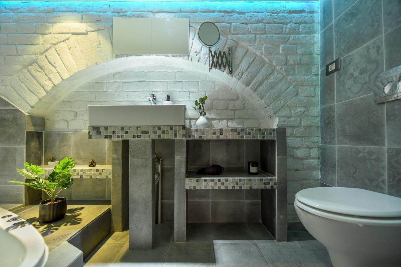 Fab & Homey Studio - Queen Elizabeth Street Apartment Bucharest