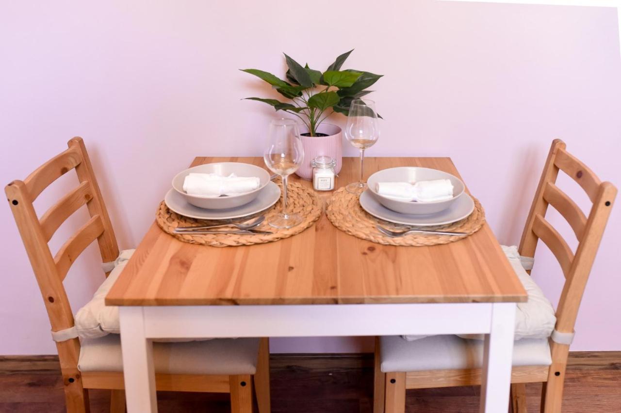 Le Petit & Cosy - Location Old Town & Quiet Apartment Bucharest