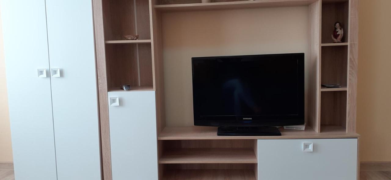 Apartament Alexandra Apartment *