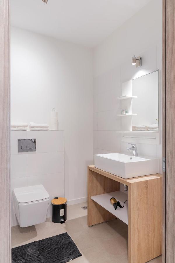 Atlas Unirii: Upscale Flats In The Heart Of Bucharest! Apartament *