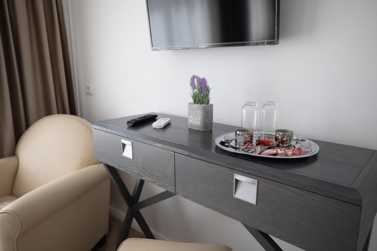 Aparthotel Urban 7 *