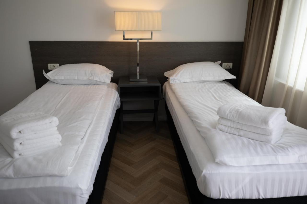 Urban 7 * Bucharest