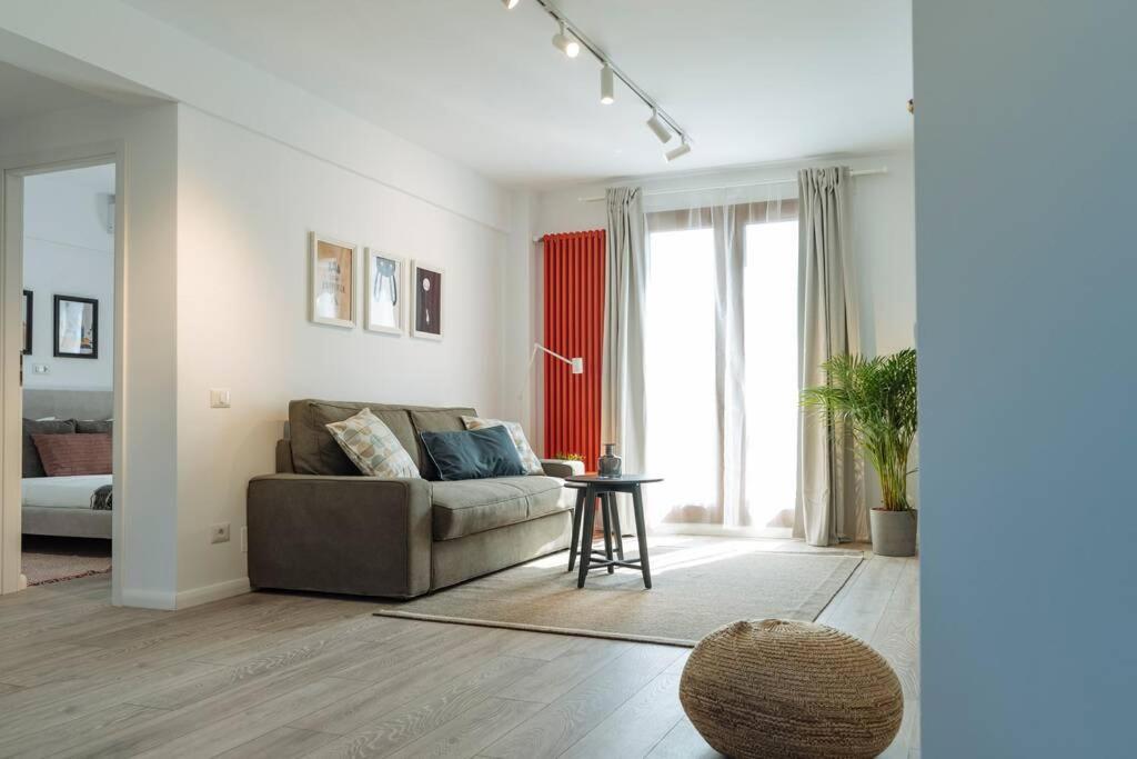 Sunny 2br Flat - Old Town View * Bucharest
