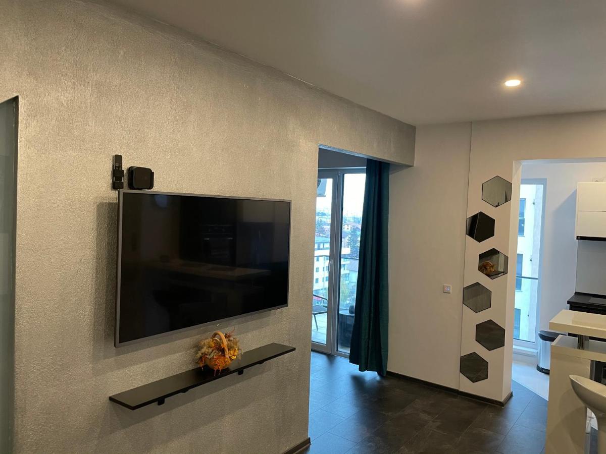 Stylish Westpark 2 View W8 *
