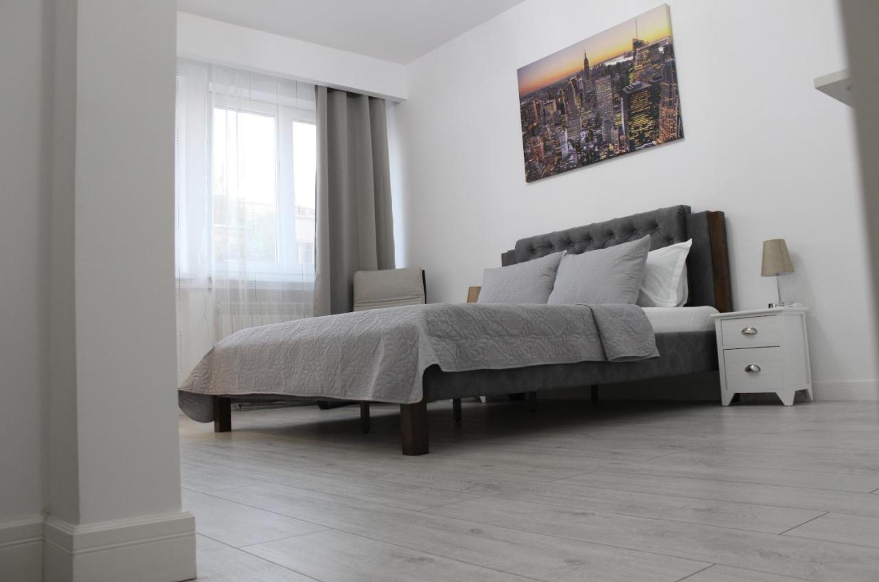 Luxury Center - Railways Station Apartamento Bucareste