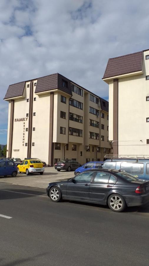 Apartament Garsoniera Berceni Family Bucureşti