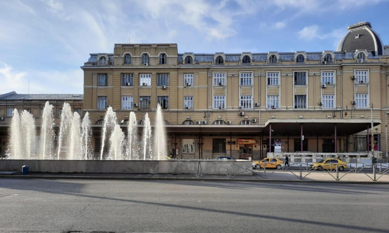 Luxury Center - Railways Station * Bucareste