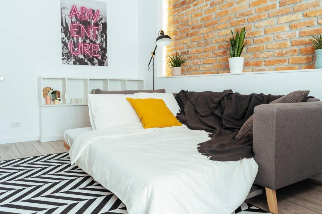 Apartament Beautiful - Location + Netflix *