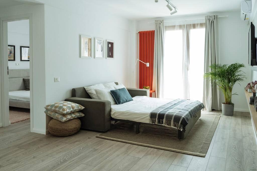 Sunny 2br Flat - Old Town View Apartment Bucharest