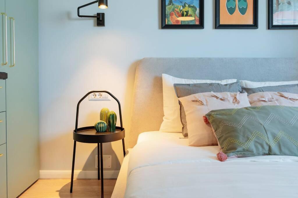 Amazing - Location - Netflix Apartment Bucharest