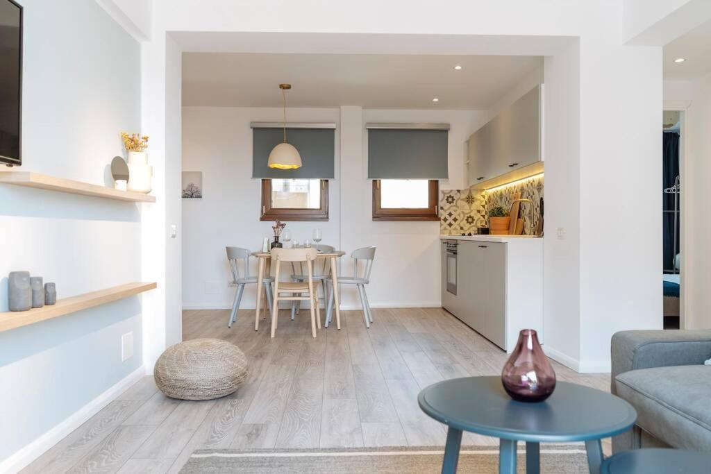 Apartment Sunny 2br Flat - Old Town View