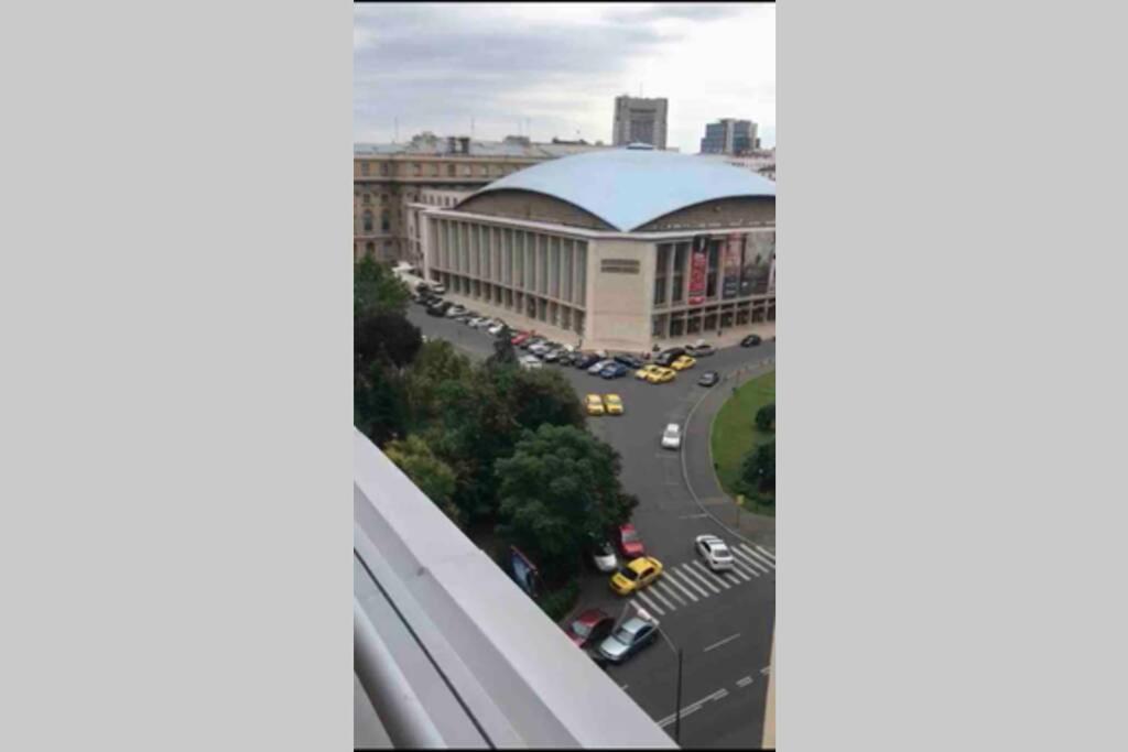Beautiful - Location - Netflix+balcony Apartment