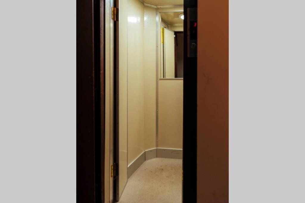 Apartament Beautiful - Location + Netflix Bucureşti