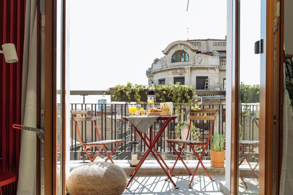Sunny 2br Flat - Old Town View Apartment *
