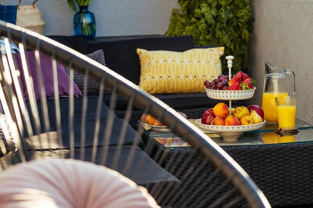 Sunset Terrace In The Old Town Apartament Bucureşti