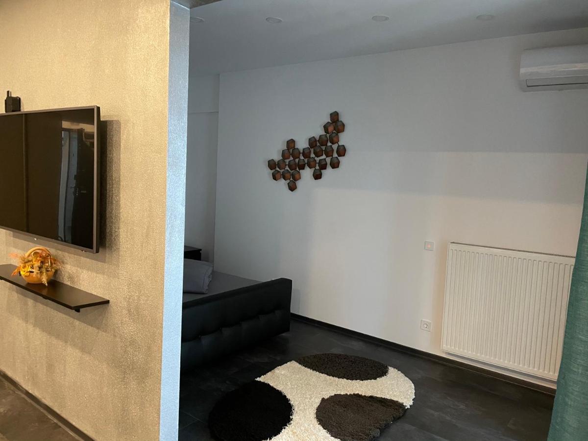 Stylish Westpark 2 View W8 Apartment Bucharest