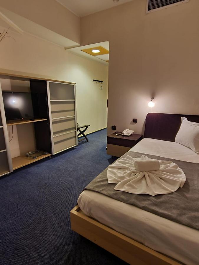 Mojo Hotel