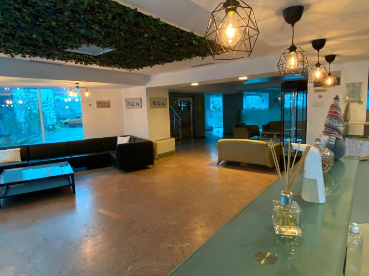Hotel Mojo 3*