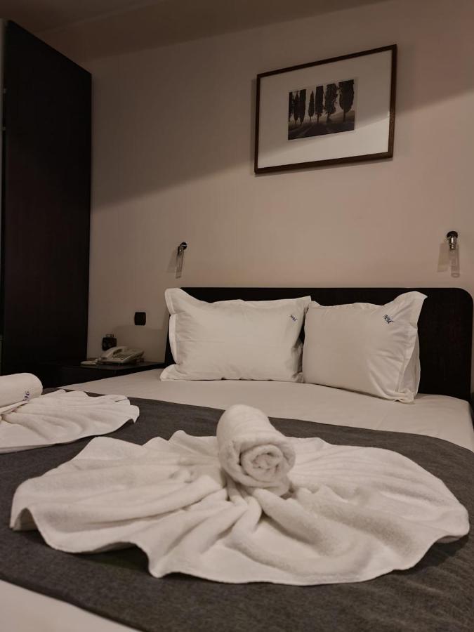 Mojo Hotel