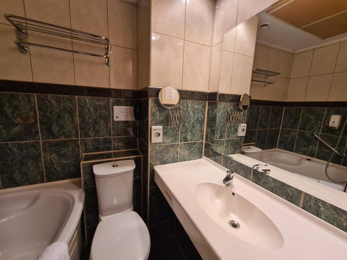 Hotel Mojo 3*