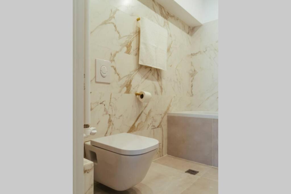 Panoramic - 4br - Piata Unirii Apartament *
