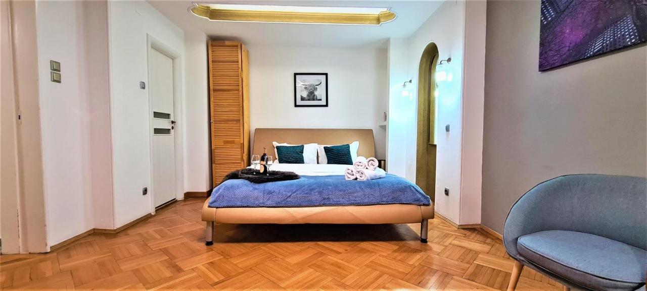 Apartament Central Arghezi Art Deco Piata Universitatii *