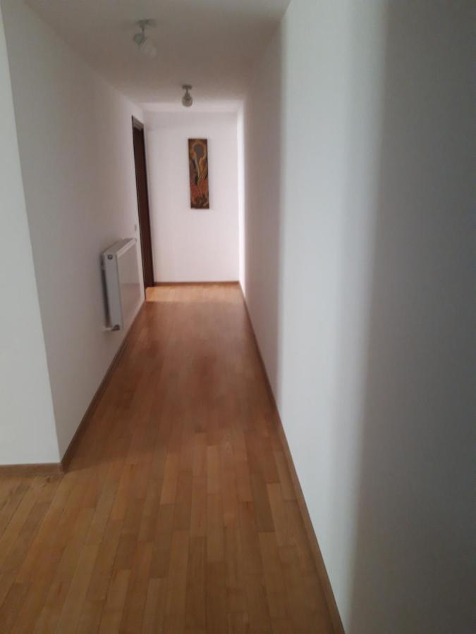 Papas Bucurestii Noi Apartamento *