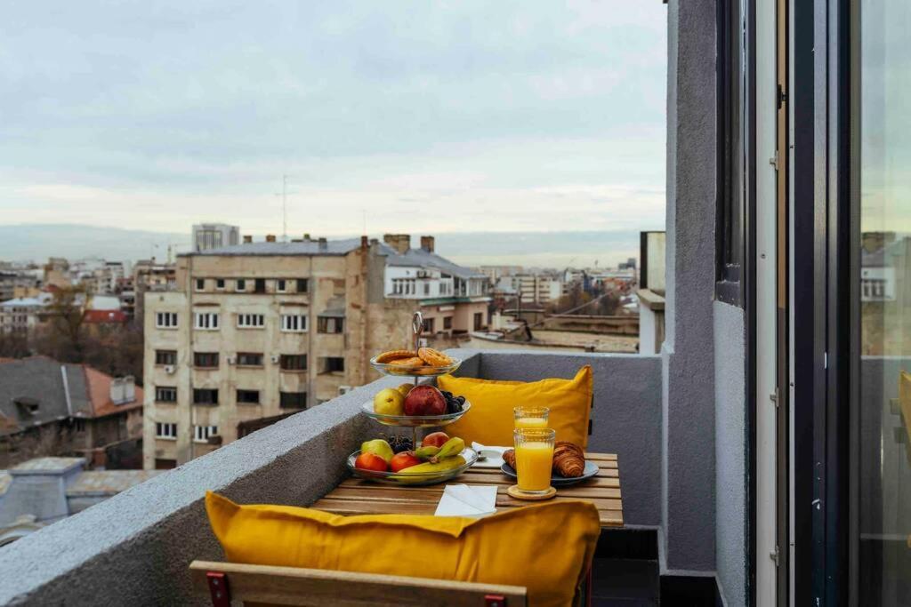 Stunning Views - Location - Netflix + Balcony Apartamento