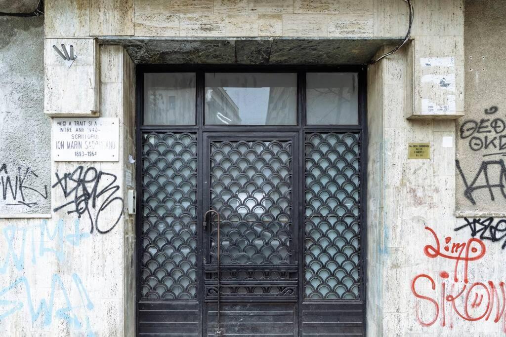 La Dame Bleue Apartment *