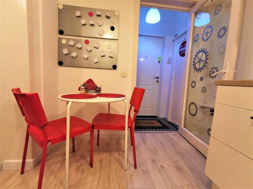 Luxury Piata Universitate Old Town Apartment