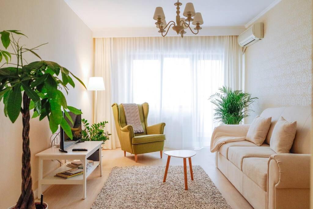Elegant Vibes Next To Obor Market Apartment Bucharest