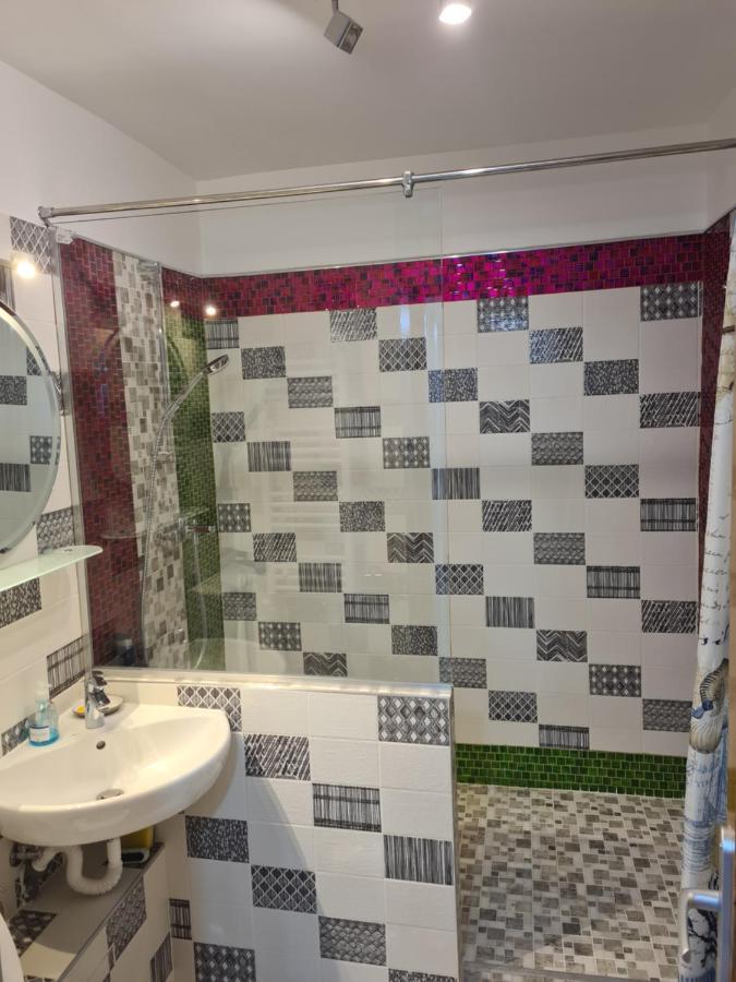 Apartament Aviatiei 61 Bucureşti