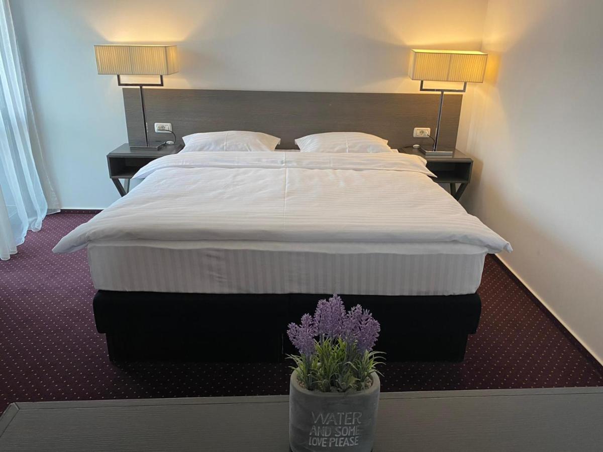 Urban 7 Aparthotel Bucharest