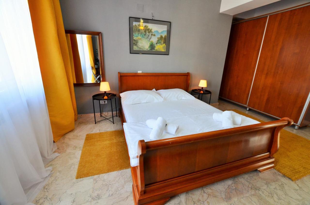 Central Sunrise Unirii Apartment *