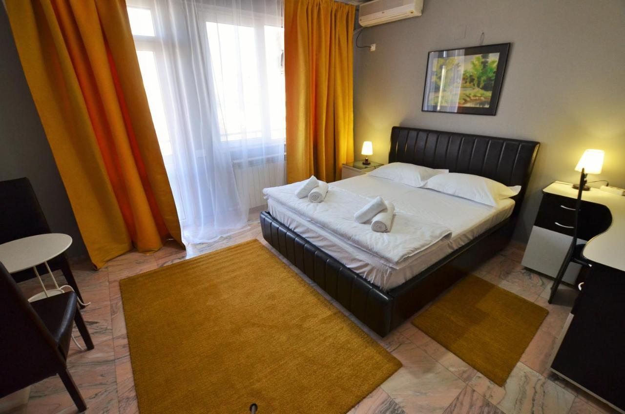 Central Sunrise Unirii Apartment *