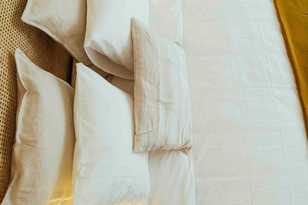 Apartamento Stunning Views - Location - Netflix + Balcony Bucareste