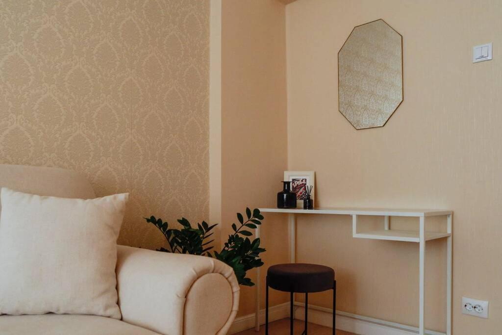 Apartment Elegant Vibes Next To Obor Market *