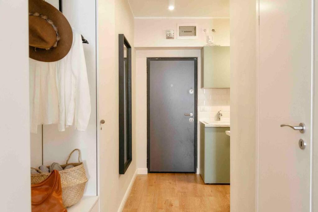 Bright - Location - Old Town + Netflix Apartment Bucharest