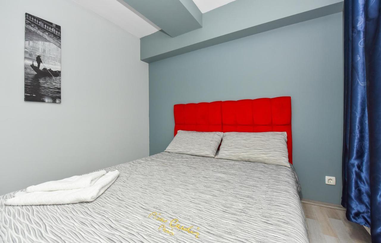 Bucharest Accommodation Apartments *