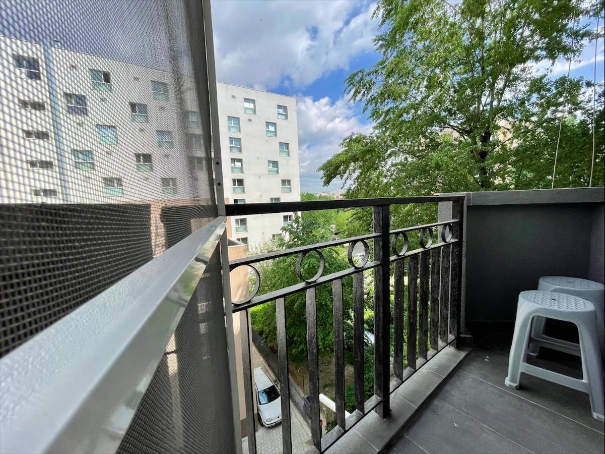 Timpuri Noi - 54 By Mrg Bucharest