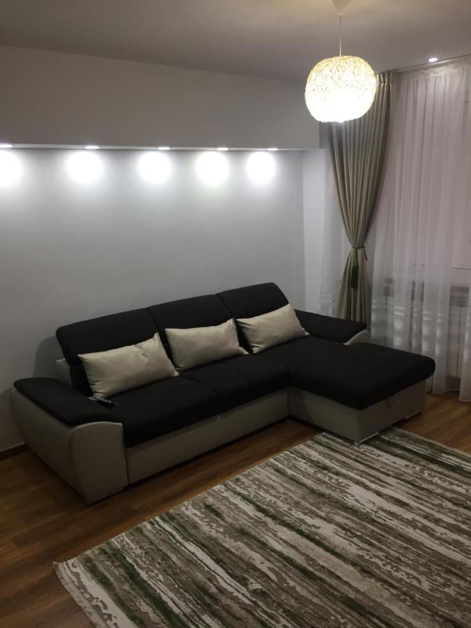 Apartamento Roby Bucareste