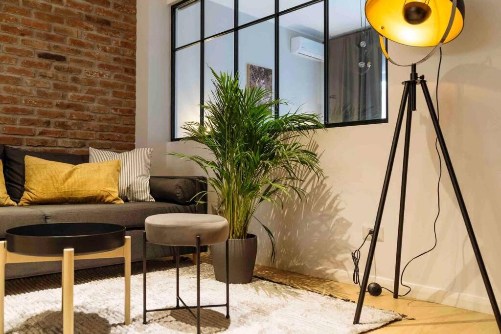 Bright 3Br Flat-Top Location-Green View Balcony Apartment *