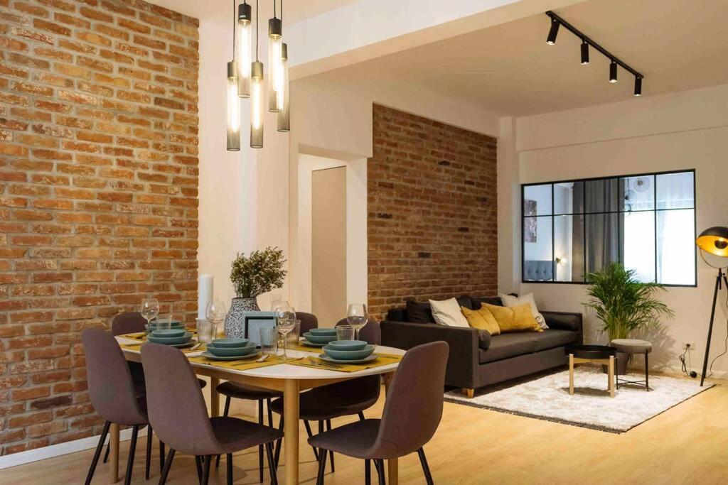 Apartment Bright 3Br Flat-Top Location-Green View Balcony *