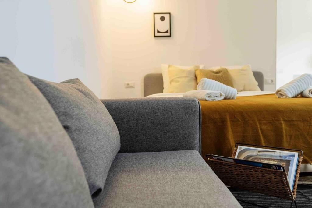 Amazing Views Rooftop Flat - Amzei Square Apartment *