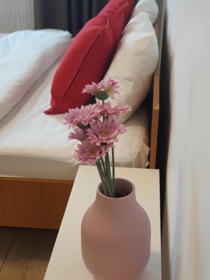 Apartamento Garsoniere Fundeni *