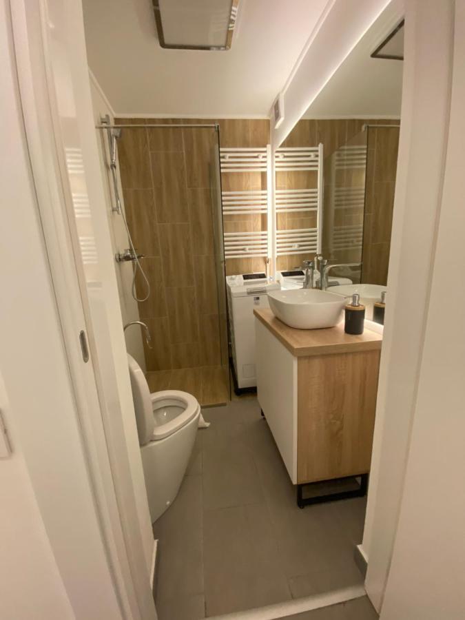 Apartment Cozy In The Business Area Of