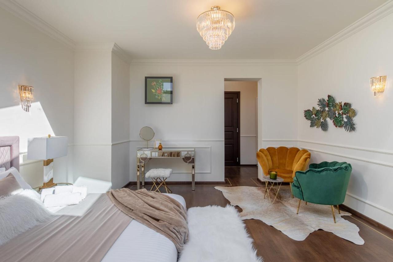 Holt Old Town Luxury 2* Bucharest