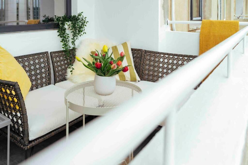 Sunny 2br Flat-top Location-amazing Views Apartament Bucureşti